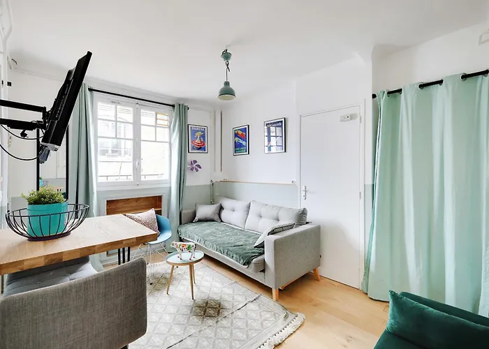 Hébergement de vacances Pour 2, Batignolles